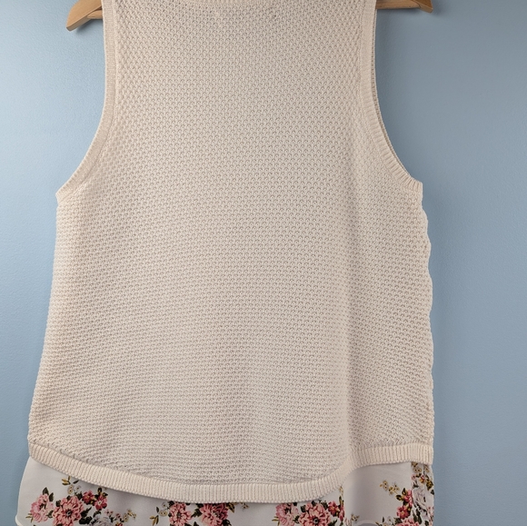 LOFT Sleeveless Cream Knit Top with Floral Hem – Size Large - Picture 2 of 8